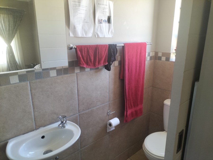 To Let 3 Bedroom Property for Rent in Douglas Valley Free State